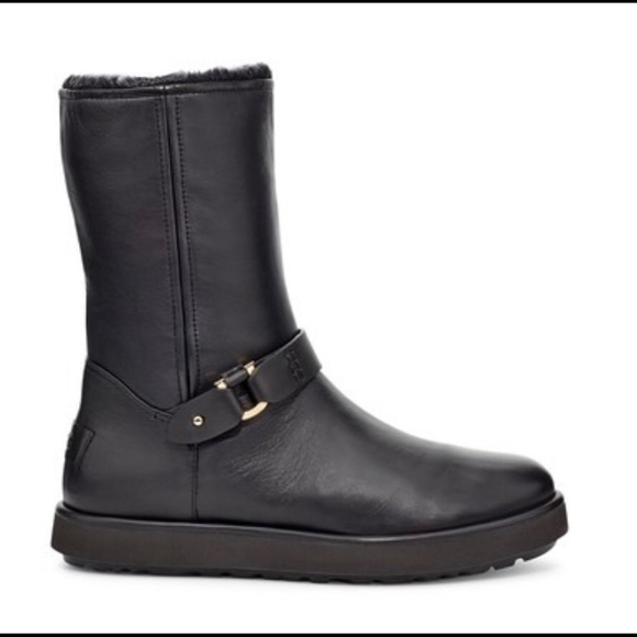 UGG Classic Berge Genuine Shearling Lined Boot - Picture 3 of 9